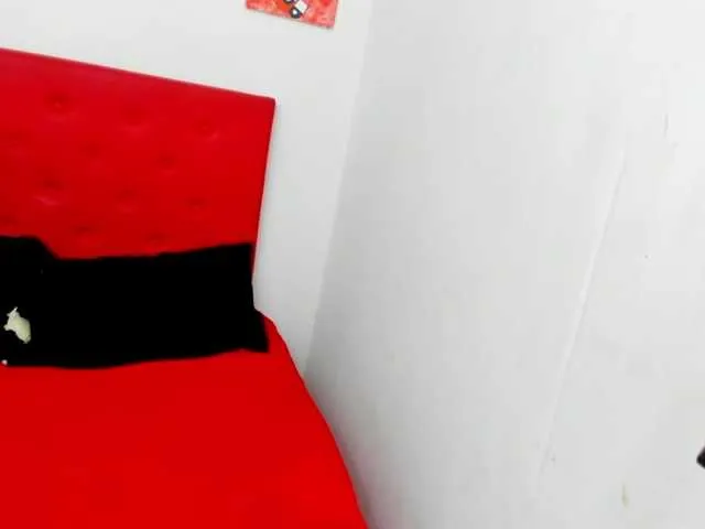 Live sex webcam photo for brenda-sofia #292361184