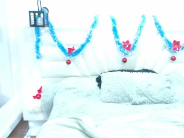 Live sex webcam photo for Brenda-star #271852693