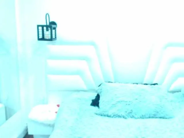 Live sex webcam photo for Brenda-star #272081973
