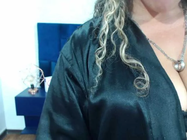 Live sex webcam photo for Brenda-star #273112252