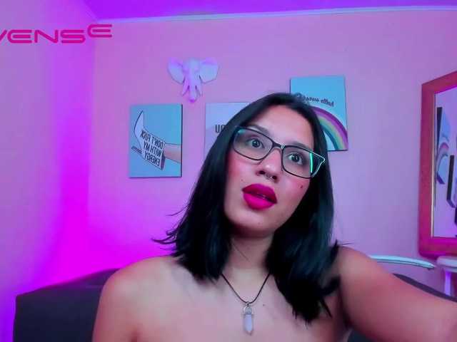 Live sex webcam photo for brernda-sex #271895872