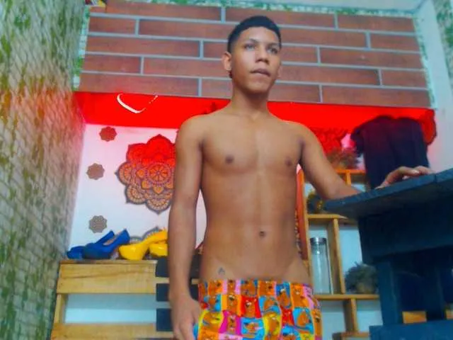 Live sex webcam photo for briam-dior #276035522