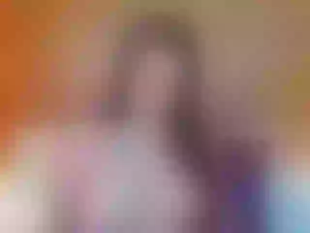 Live sex webcam photo for brigitte-brown18 #275963847