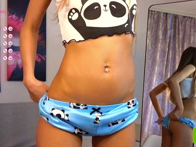 Live sex webcam photo for brilliant-111 #276472780