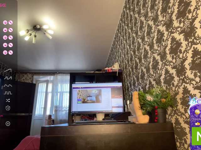 Live sex webcam photo for brilliant-111 #277735187