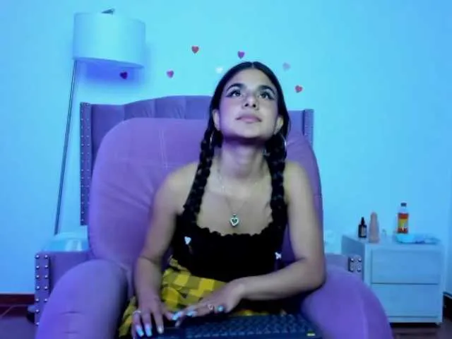 Live sex webcam photo for brissa-angels #272604333
