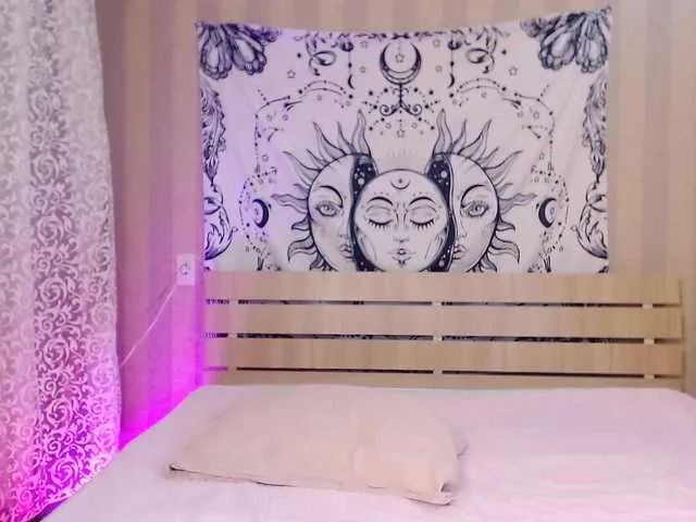 Live sex webcam photo for britneyfox #290778581