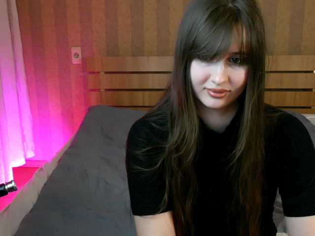 Live sex webcam photo for britneyfox #291143808