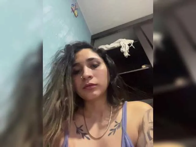 Live sex webcam photo for britt-grey #290730453