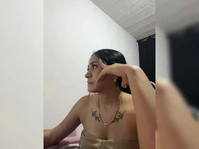 Live sex webcam photo for britt-grey #291484280