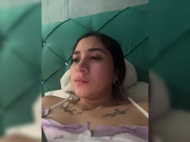Live sex webcam photo for britt-grey #291549686