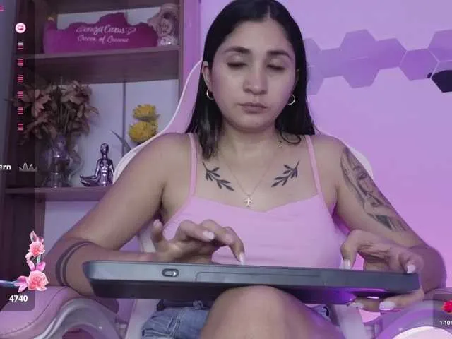 Live sex webcam photo for britt-grey #291726341