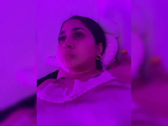 Live sex webcam photo for britt-grey #291758972