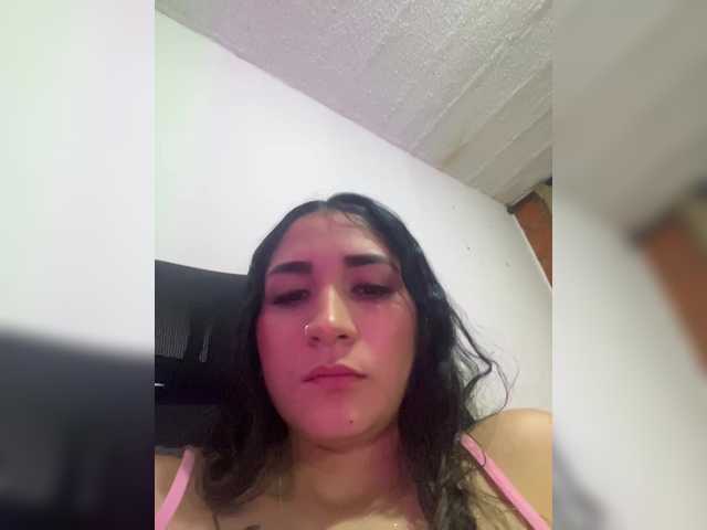 Live sex webcam photo for britt-grey #292086945