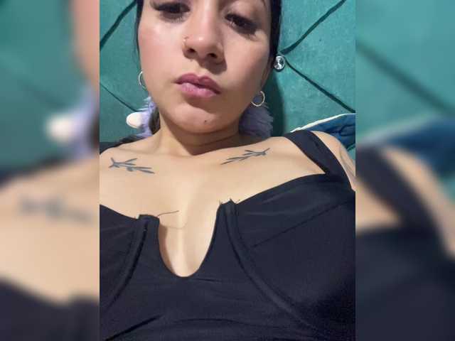 Live sex webcam photo for britt-grey #292132348