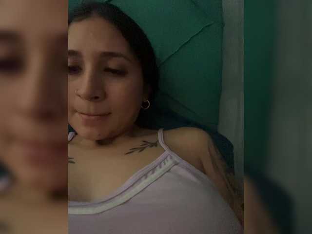 Live sex webcam photo for britt-grey #292136806