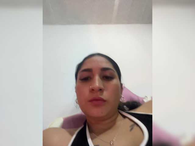 Live sex webcam photo for britt-grey #292141469