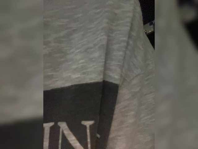 Live sex webcam photo for britt-grey #292144168