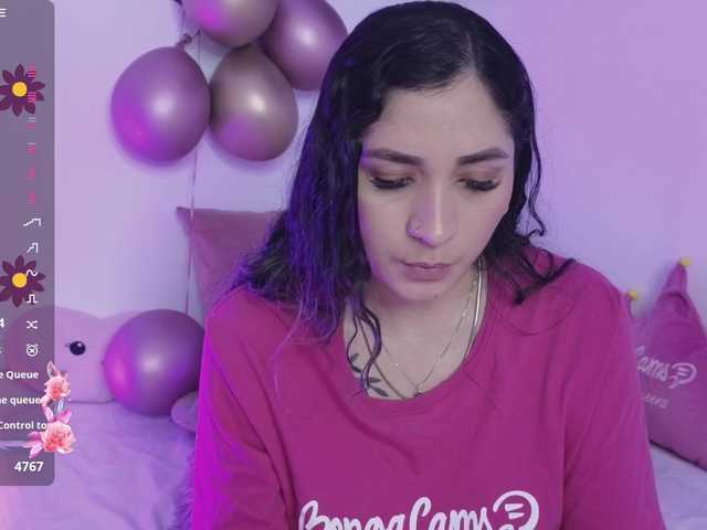 Live sex webcam photo for britt-grey #292292503