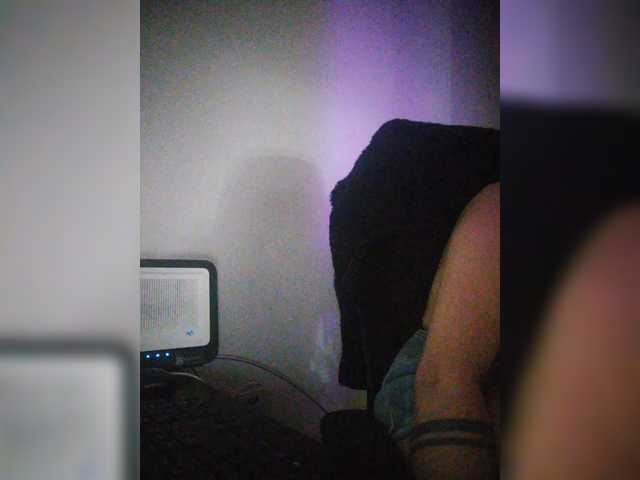 Live sex webcam photo for britt-grey #292318286