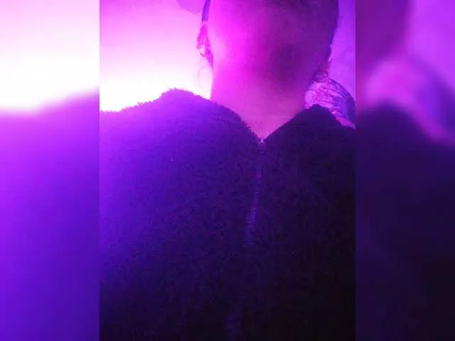 Live sex webcam photo for britt-grey #292319908