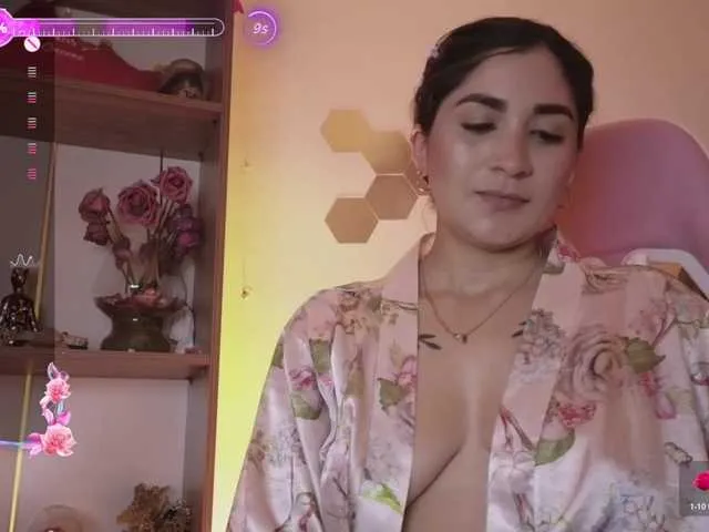 Live sex webcam photo for britt-grey #293646151