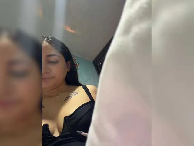 Live sex webcam photo for britt-grey #293864888
