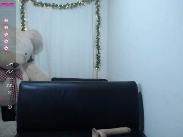 Live sex webcam photo for brune-chaude #272643182