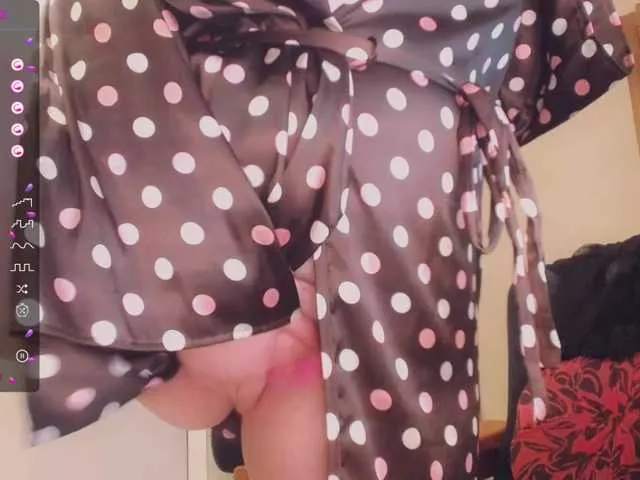 Live sex webcam photo for brunetochka77 #276547359