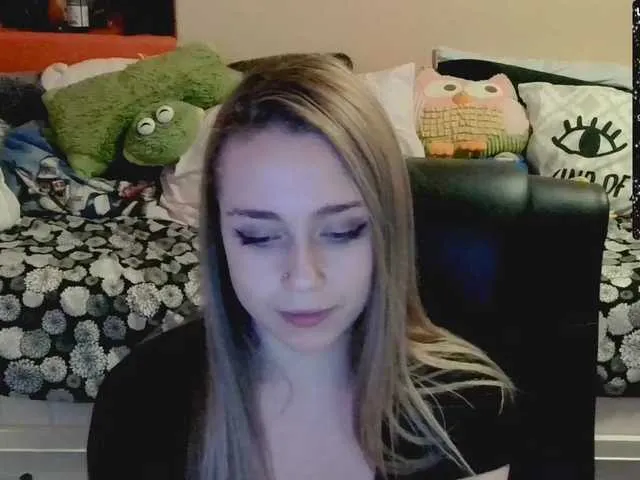 Live sex webcam photo for bubblybubbles #271858141