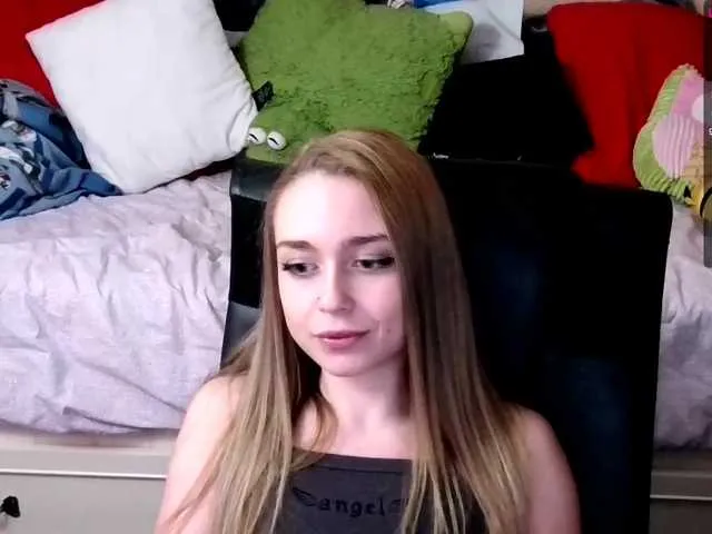 Live sex webcam photo for bubblybubbles #272224546