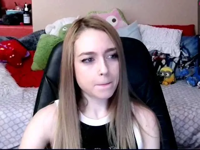 Live sex webcam photo for bubblybubbles #272444188
