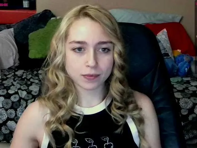 Live sex webcam photo for bubblybubbles #272948229