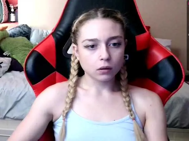 Live sex webcam photo for bubblybubbles #274110955