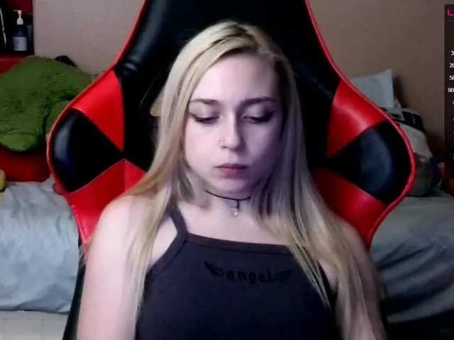 Live sex webcam photo for bubblybubbles #274480127