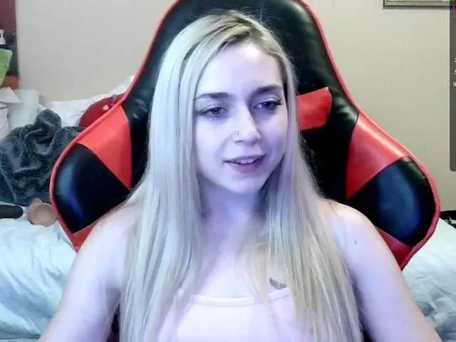 Live sex webcam photo for bubblybubbles #274634680
