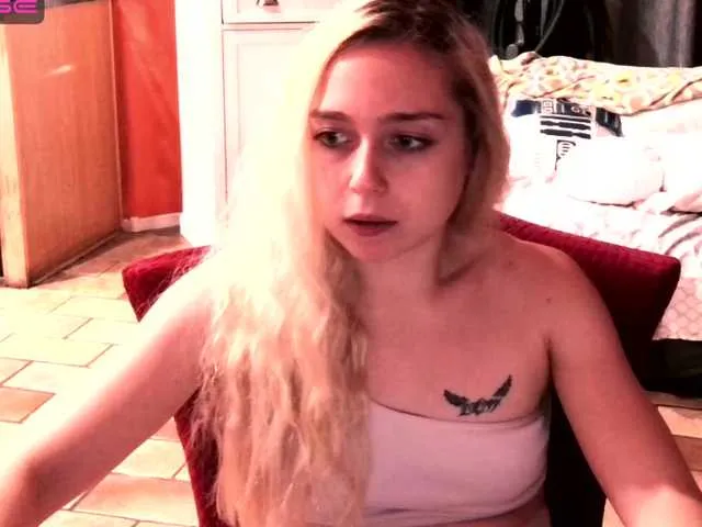 Live sex webcam photo for bubblybubbles #275653298