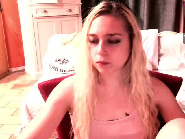 Live sex webcam photo for bubblybubbles #275682951