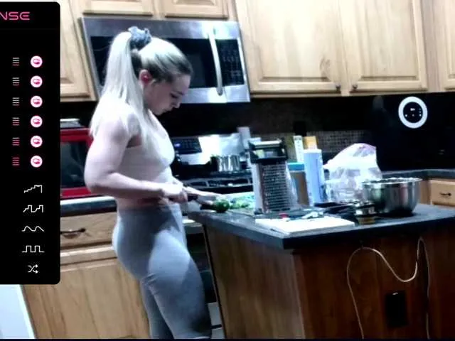 Live sex webcam photo for bubblybubbles #276259569