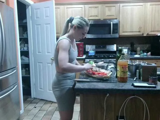 Live sex webcam photo for bubblybubbles #278265481