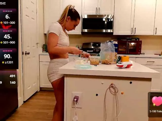 Live sex webcam photo for bubblybubbles #290360468