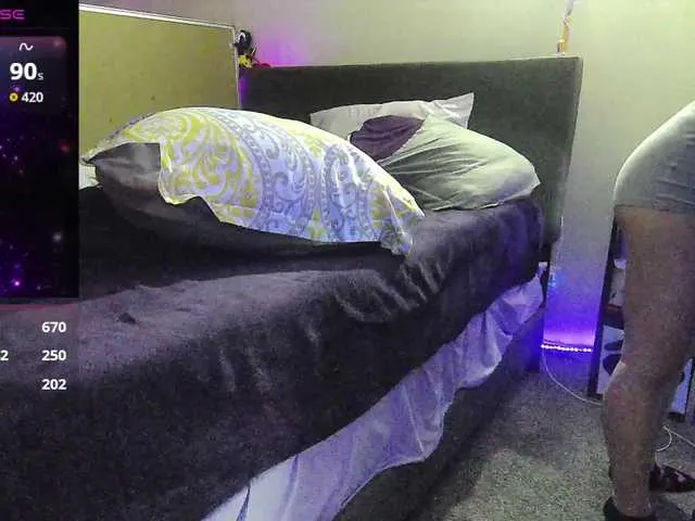 Live sex webcam photo for bubblybubbles #292438921