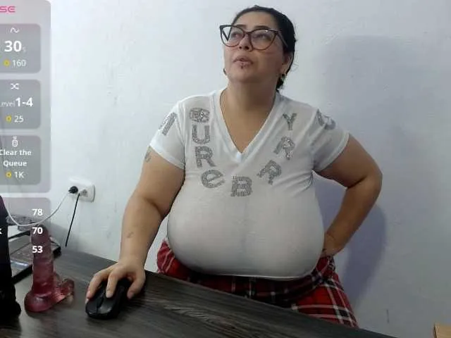 Live sex webcam photo for bubis-laru53 #291655494