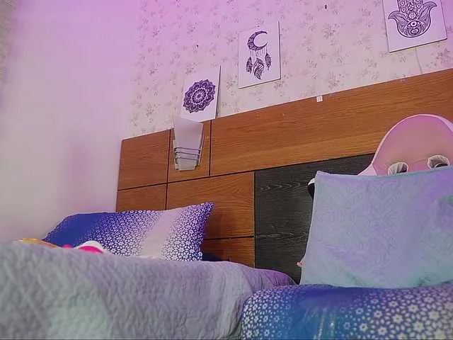 Live sex webcam photo for burbuja- #290756165