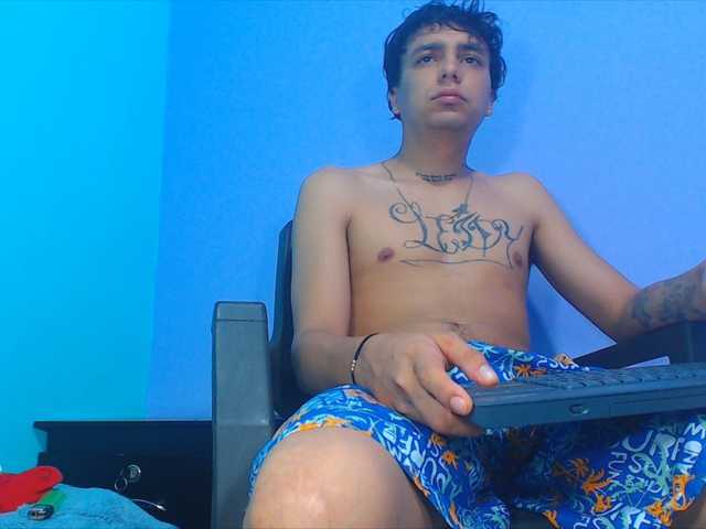 Live sex webcam photo for burningboyy #277016596