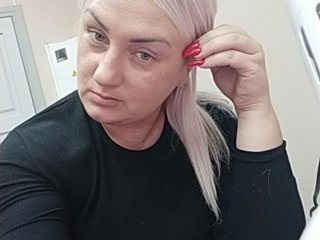 Live sex webcam photo for bustyblonda #128191978