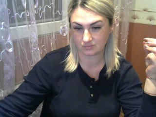 Live sex webcam photo for bustyblonda #140039149