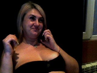 Live sex webcam photo for bustyblonda #190874646