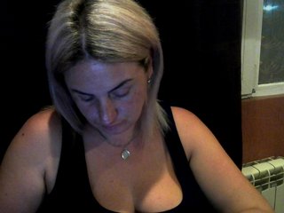 Live sex webcam photo for bustyblonda #191875539