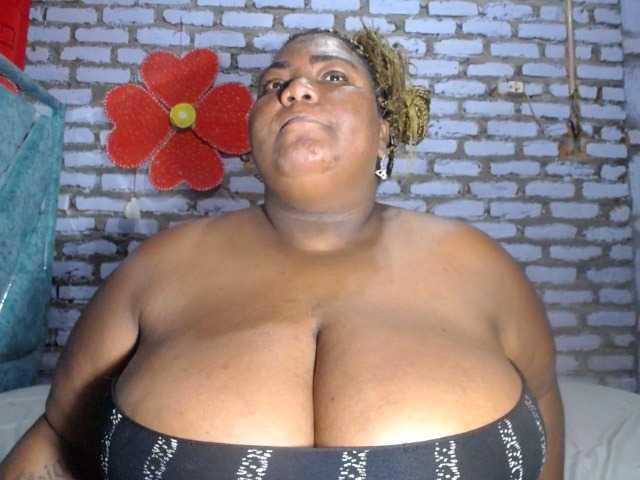 Live sex webcam photo for bustyboobsxxll #291856000